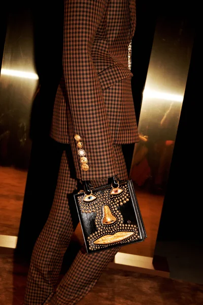 Look 9